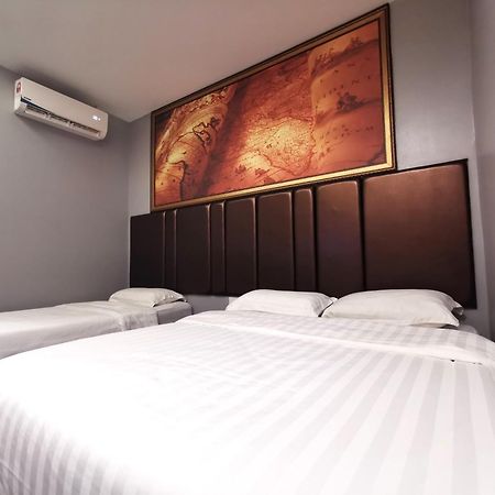 Zenz Hotel Kulai Exteriér fotografie