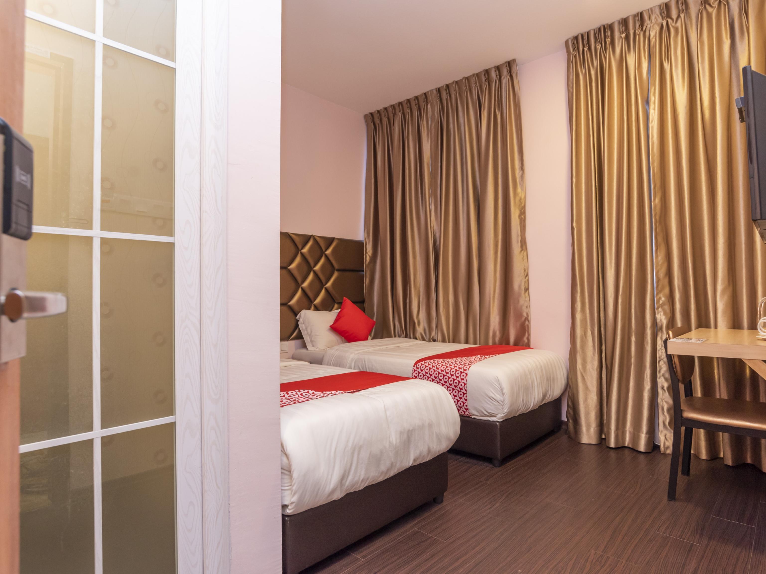 Zenz Hotel Kulai Exteriér fotografie