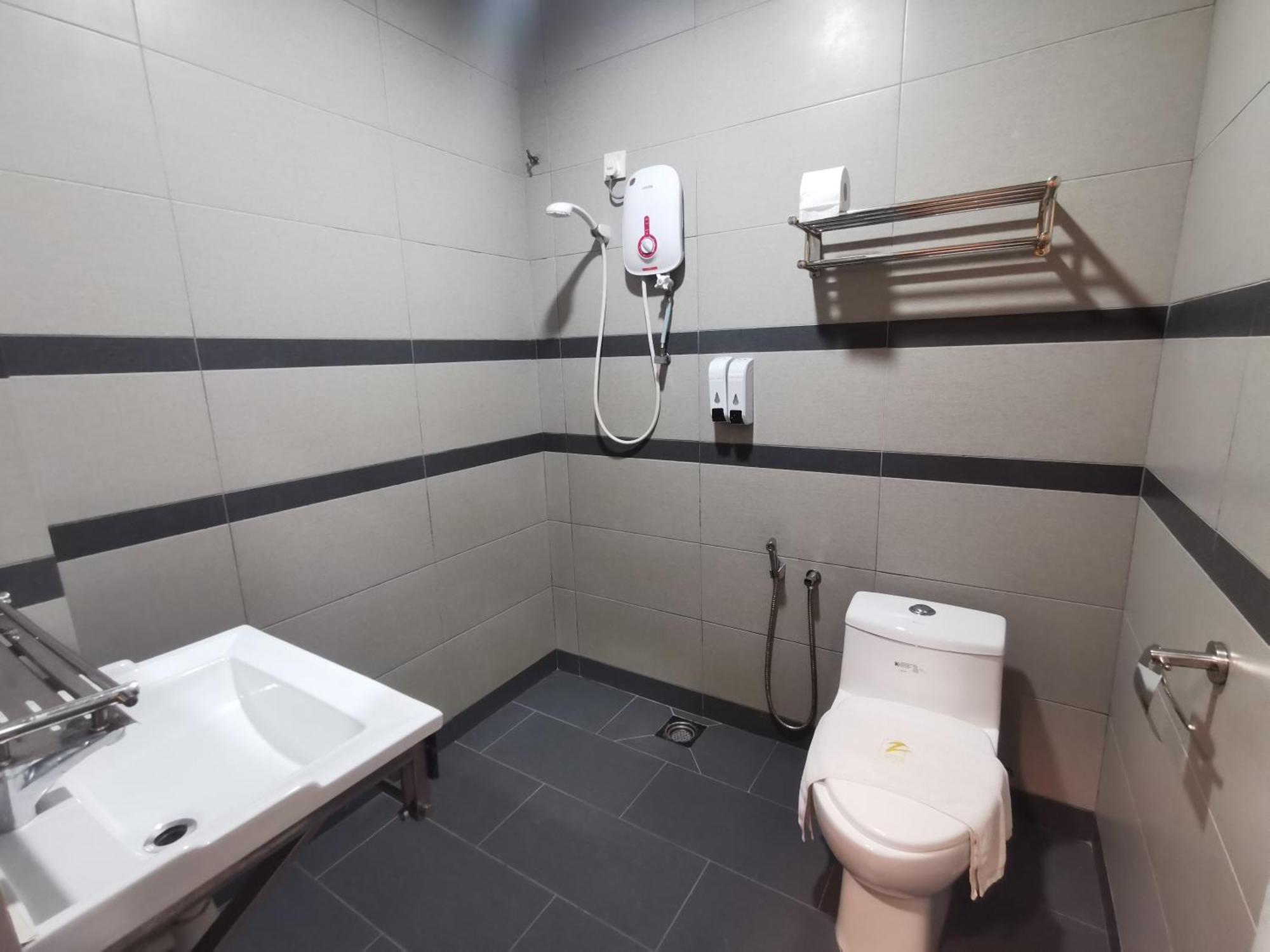 Zenz Hotel Kulai Exteriér fotografie