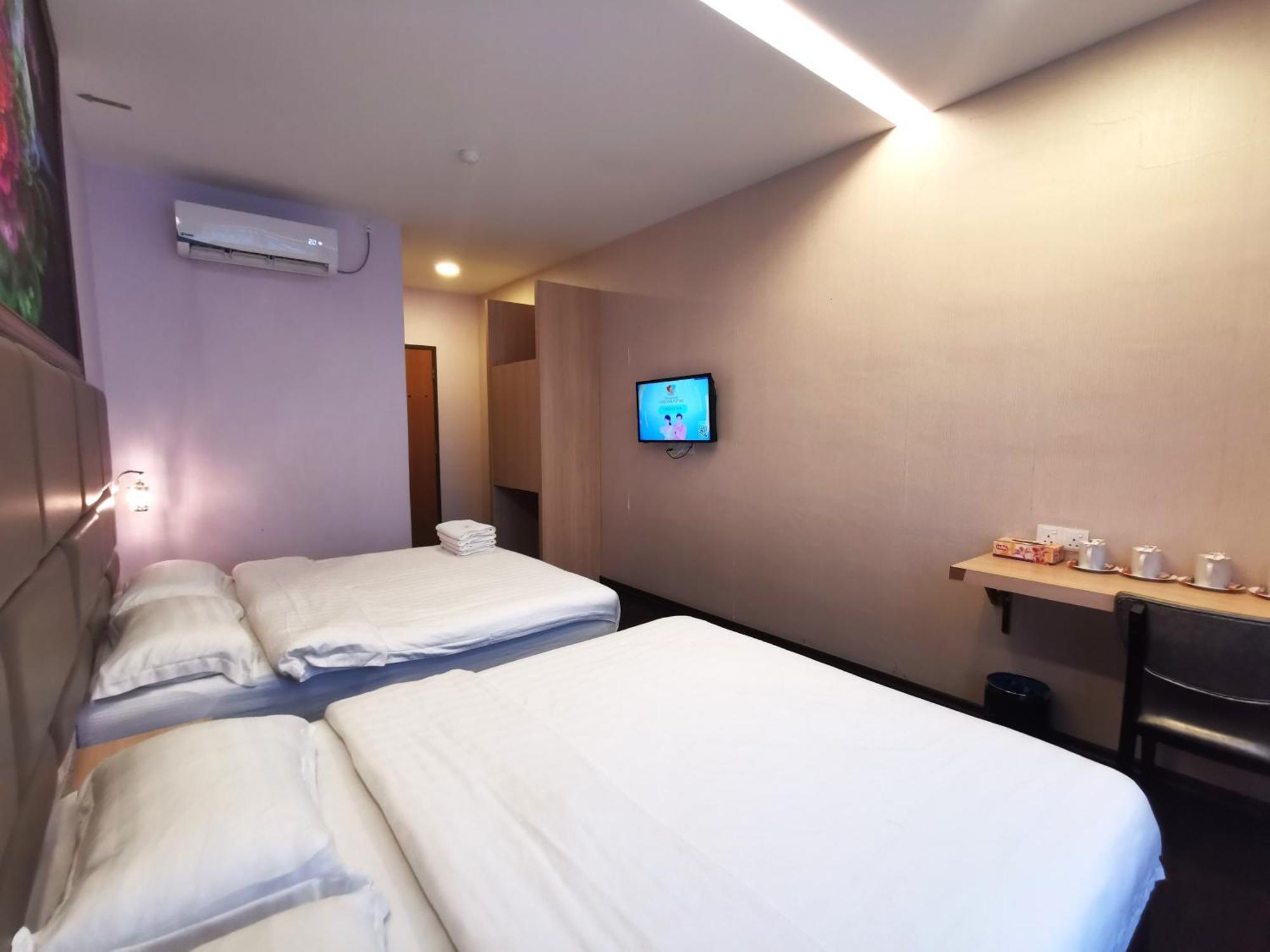 Zenz Hotel Kulai Exteriér fotografie