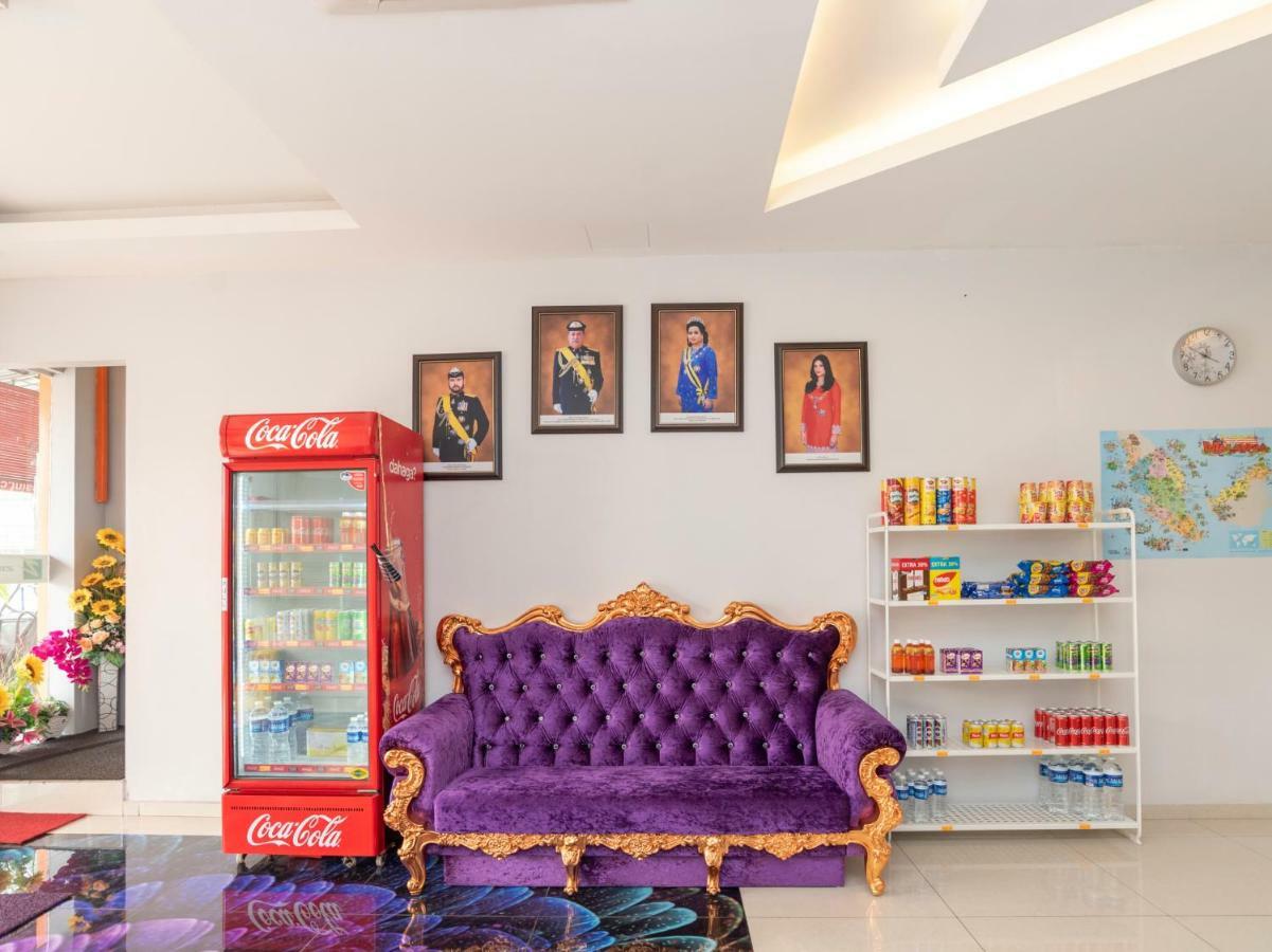 Zenz Hotel Kulai Exteriér fotografie